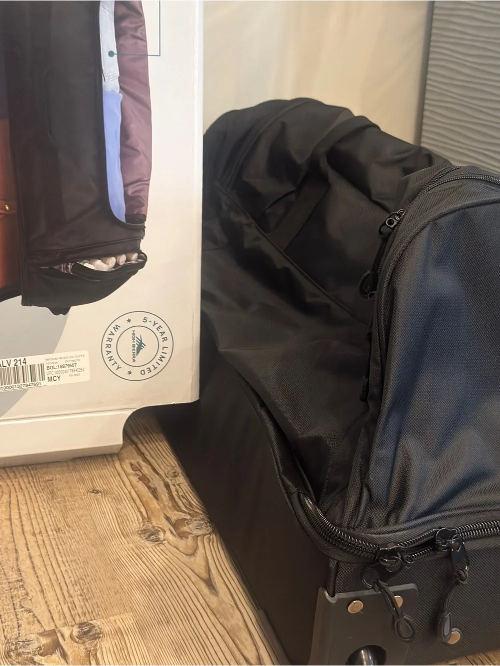 High Sierra Black Wheeled Duffel with Telescoping Handle, travel bag luggage 🔥🏖️